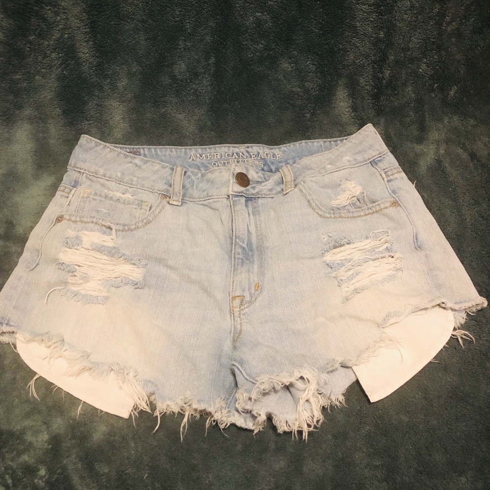 American eagle distressed high waisted shorts